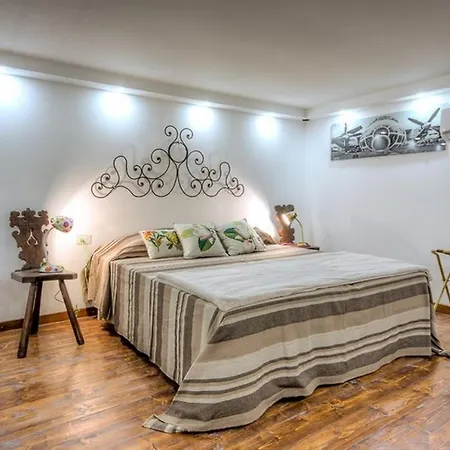 Loft Indipendente Al Centro Di Quartiere Mediovale Di Castello קליארי