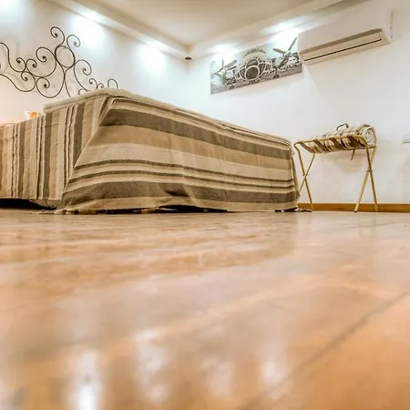 Loft Indipendente Al Centro Di Quartiere Mediovale Di Castello * קליארי