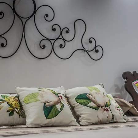 Loft Indipendente Al Centro Di Quartiere Mediovale Di Castello * קליארי
