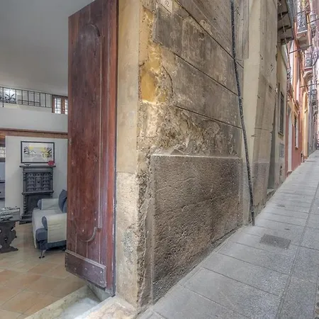 Loft Indipendente Al Centro Di Quartiere Mediovale Di Castello * קליארי